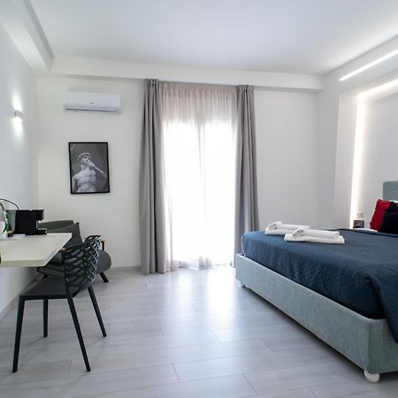 Affittacamere Mani - Camere Con Bagno Privato Gela Exterior foto