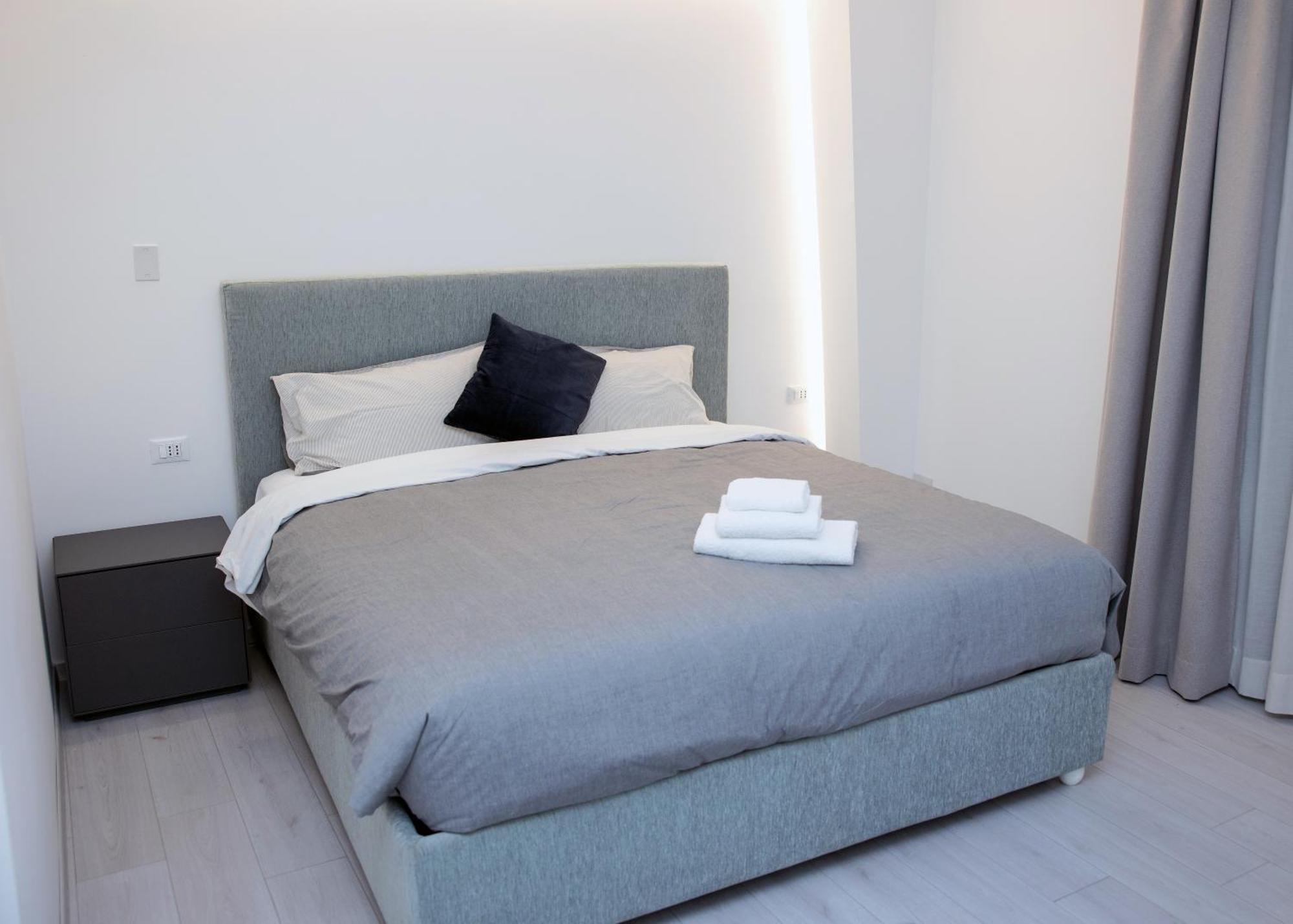 Affittacamere Mani - Camere Con Bagno Privato Gela Exterior foto