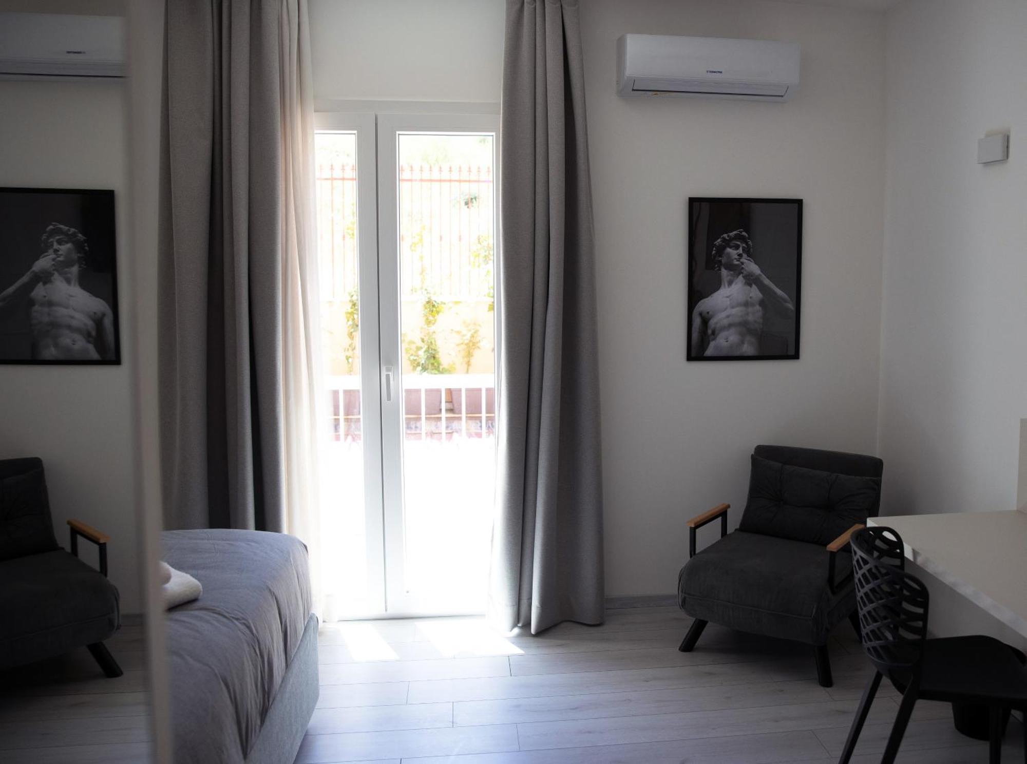 Affittacamere Mani - Camere Con Bagno Privato Gela Exterior foto