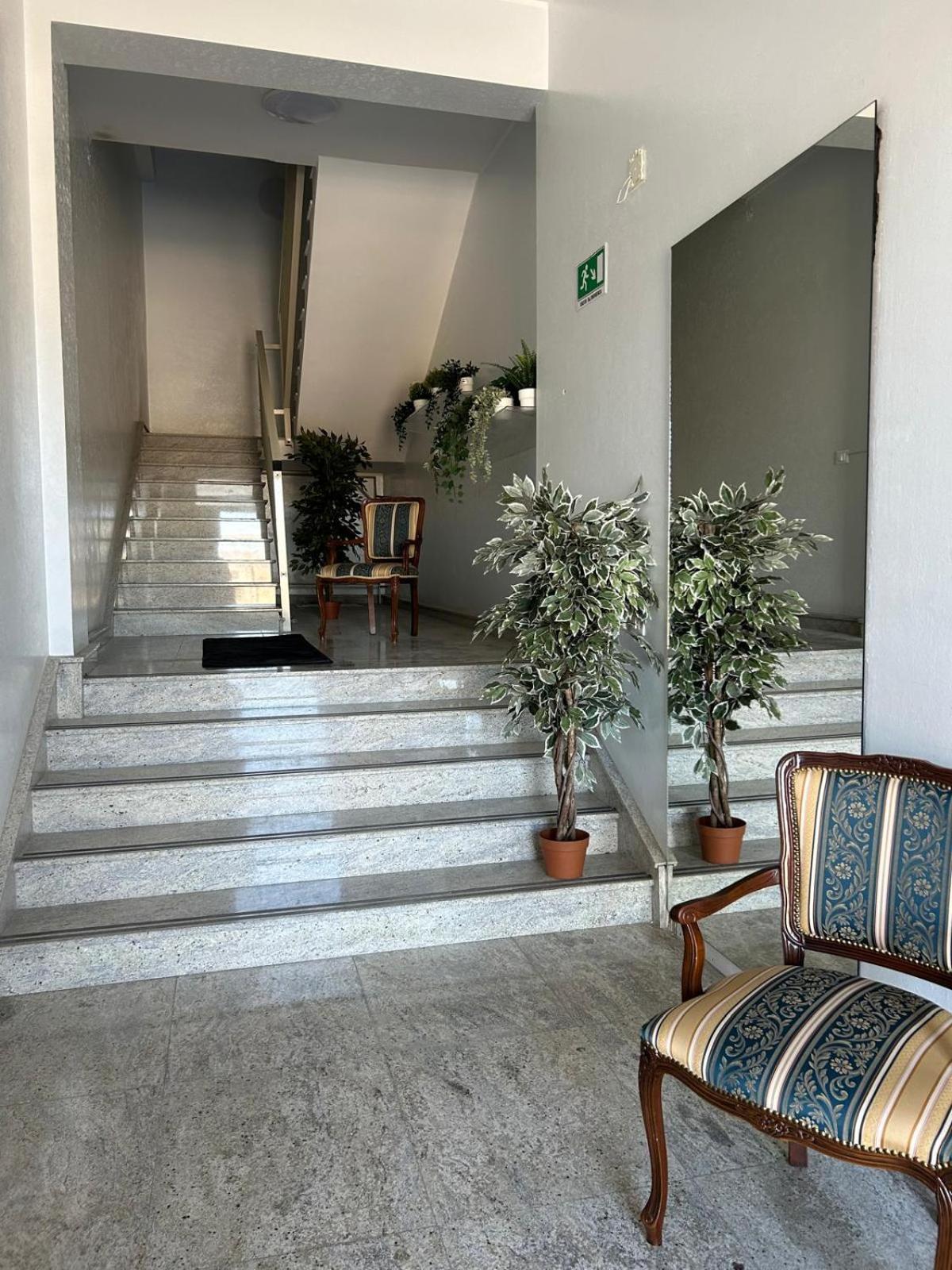 Affittacamere Mani - Camere Con Bagno Privato Gela Exterior foto