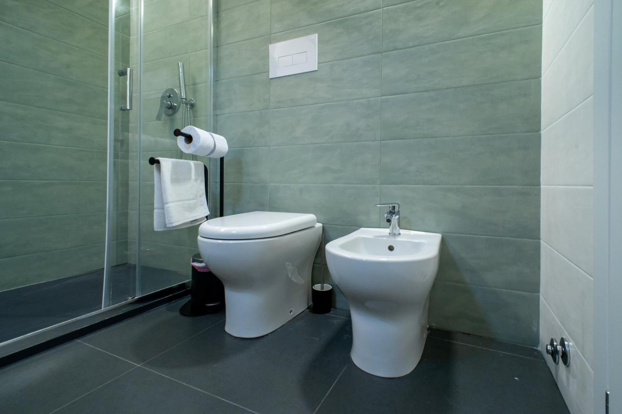 Affittacamere Mani - Camere Con Bagno Privato Gela Exterior foto