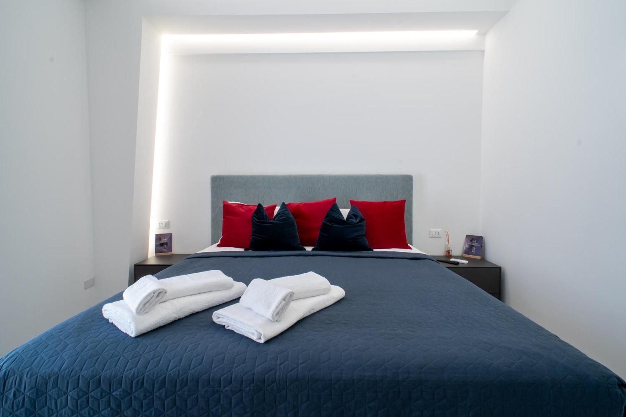 Affittacamere Mani - Camere Con Bagno Privato Gela Exterior foto